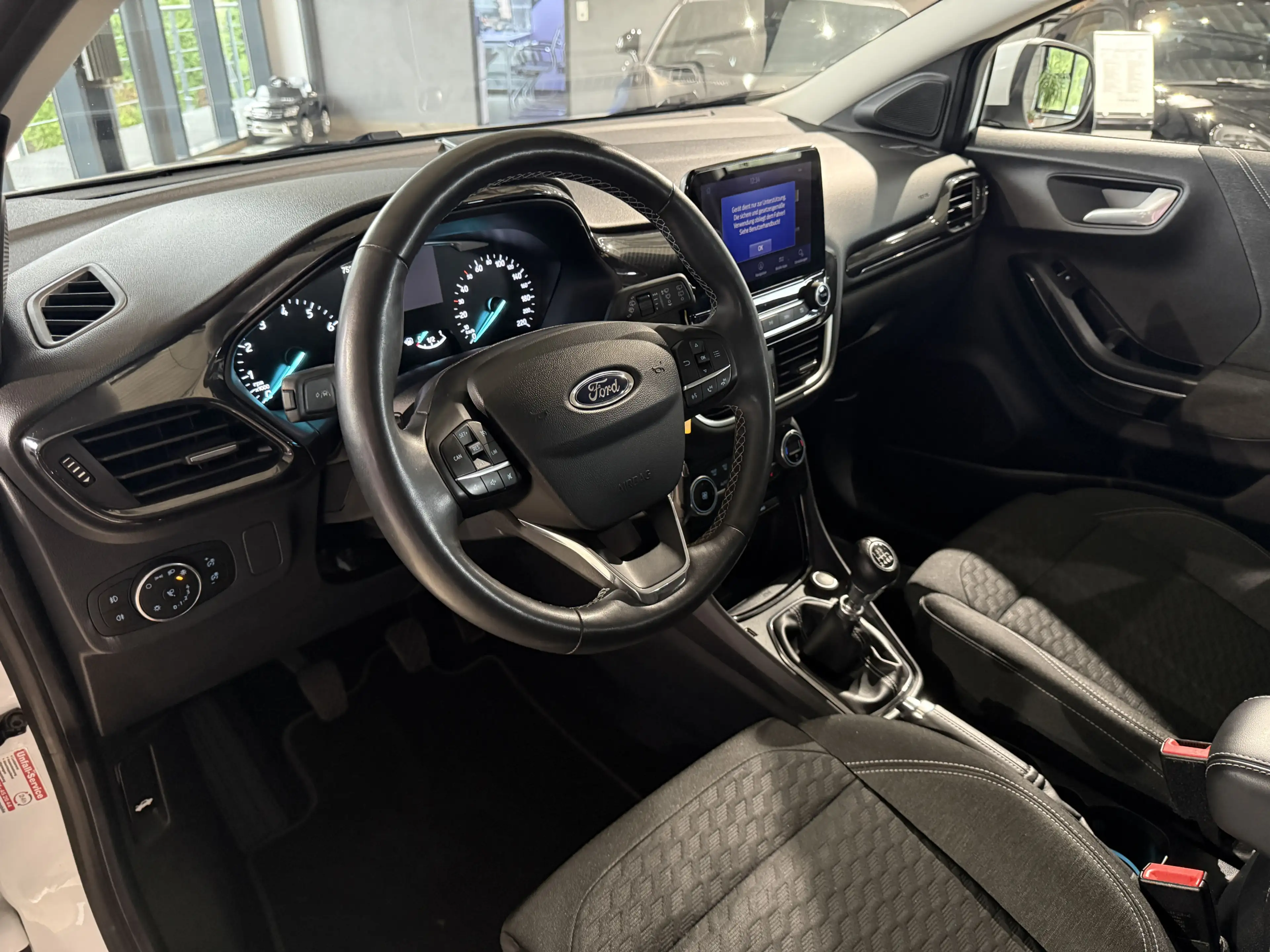 Ford Puma 1.0 EcoBoost Titanium — photo 10