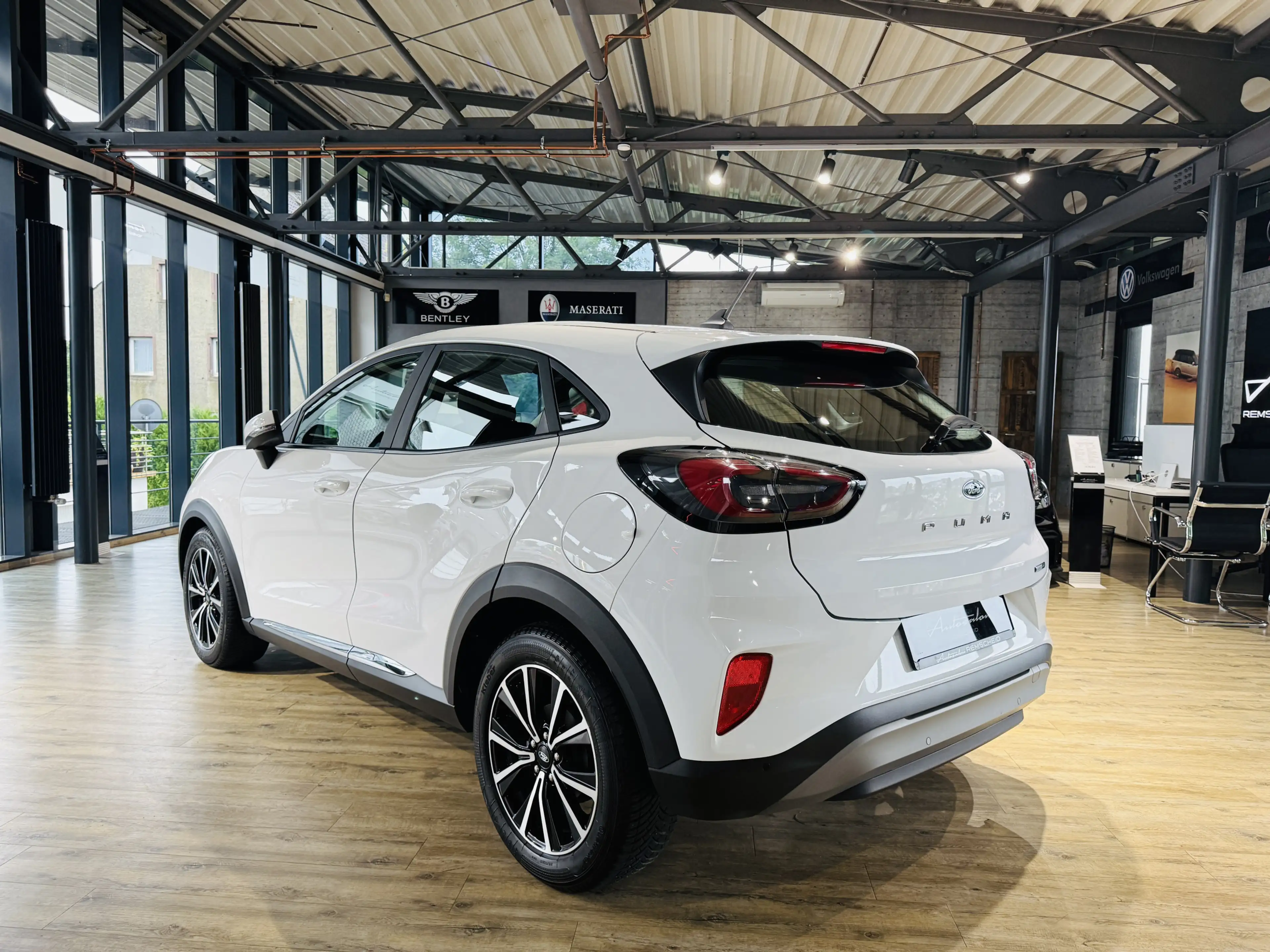 Ford Puma 1.0 EcoBoost Titanium — photo 4