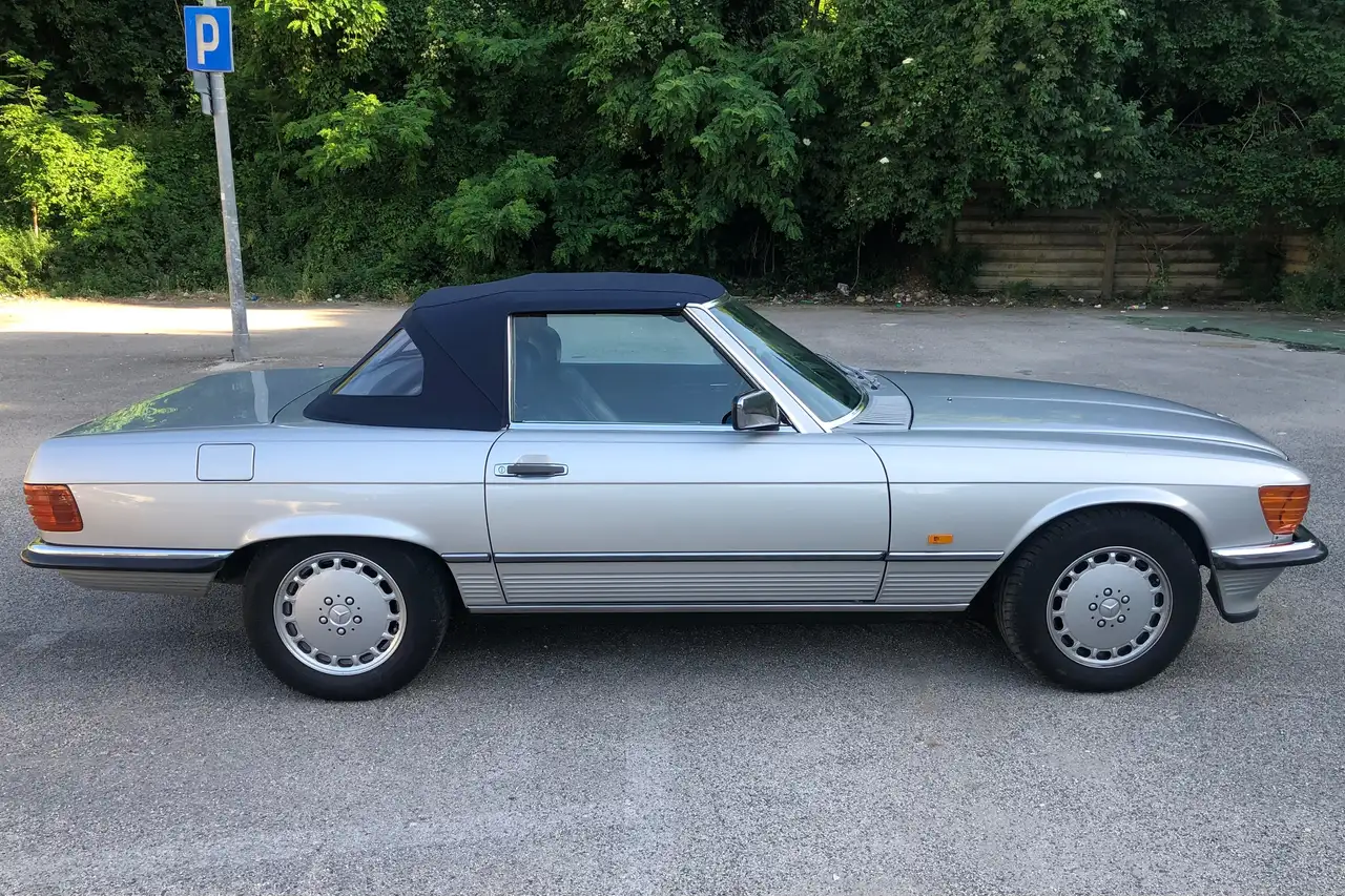 Mercedes-Benz SL 300, foto 1