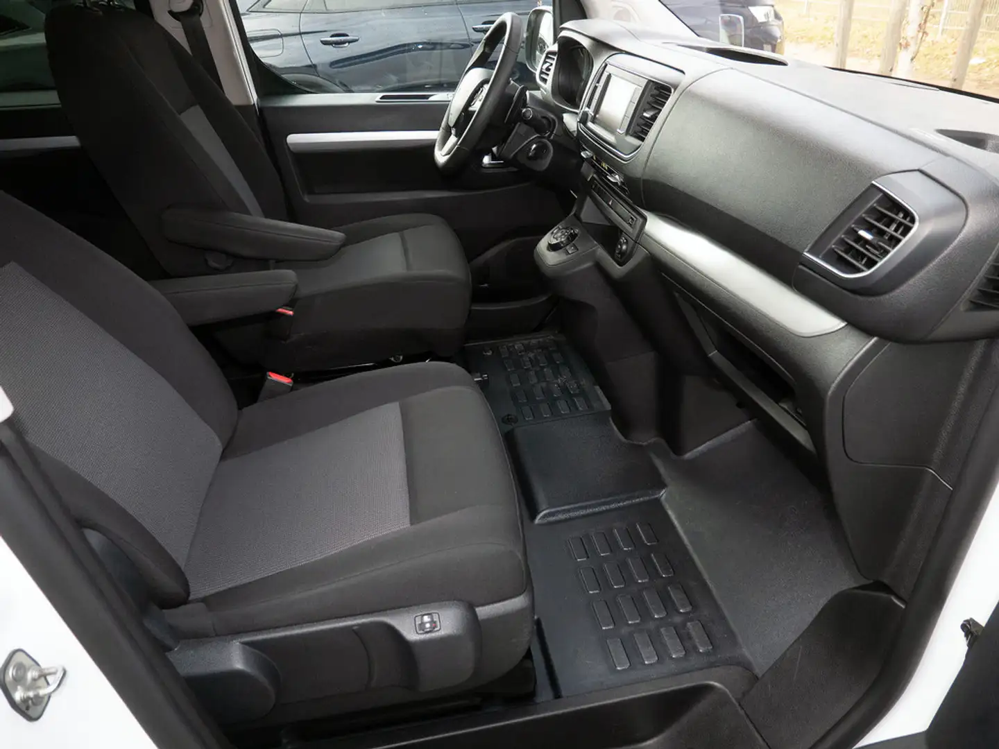 Citroen Spacetourer M BlueHDi 145 Business AHK HUD Alb - 2