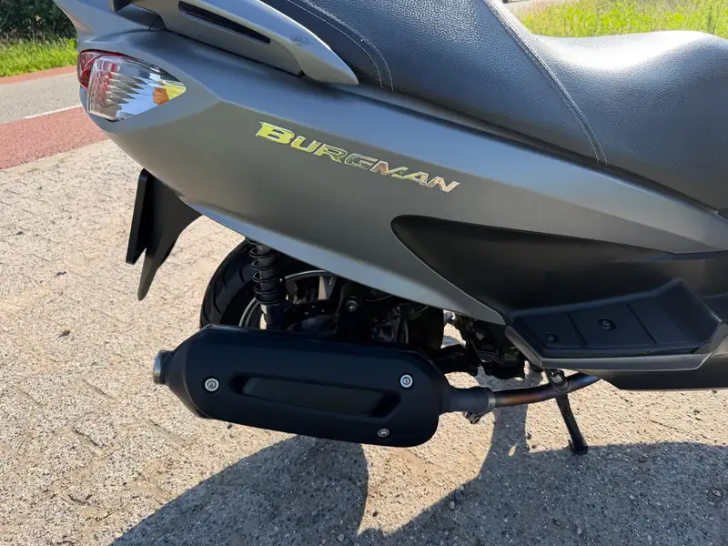 Suzuki BURGMAN 200 - foto 6