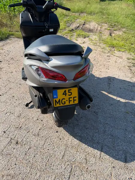 Suzuki BURGMAN 200 - foto 7