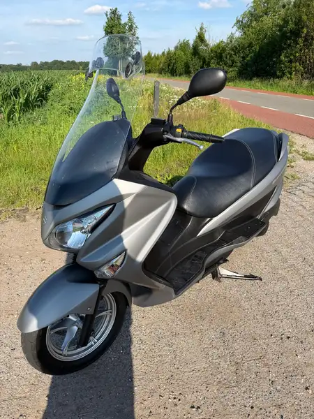 Suzuki BURGMAN 200 - foto 2