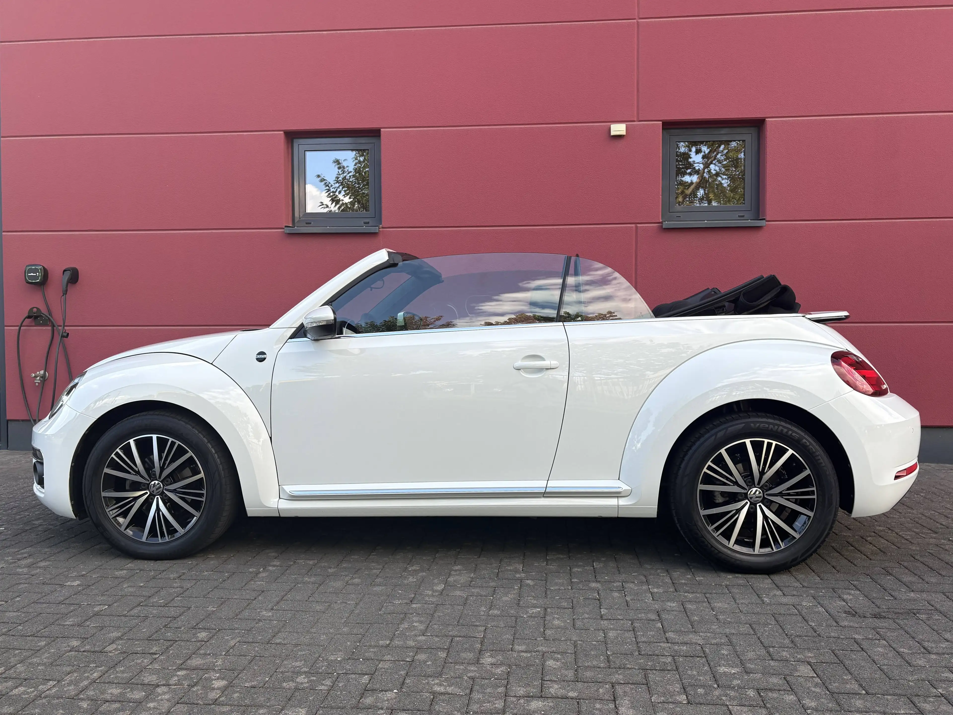 Volkswagen Beetle CABRIO 1.2 TSI BMT TECH EDITION SOUND KAMERA ALU17" TOP* — photo 6