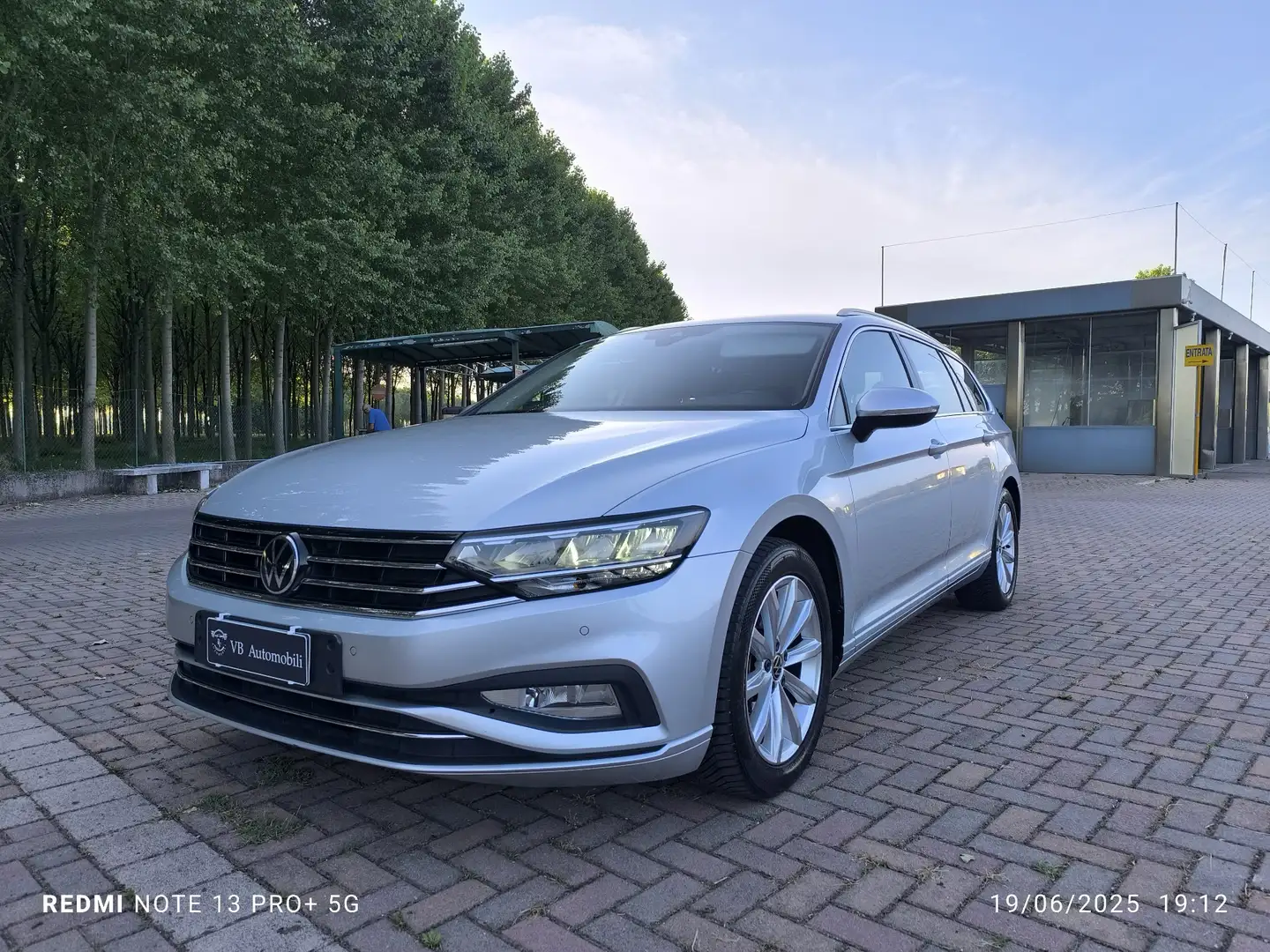 Volkswagen Passat Variant Passat VIII 2021 Variant 2.0 tdi Business122cv dsg Argento - 1