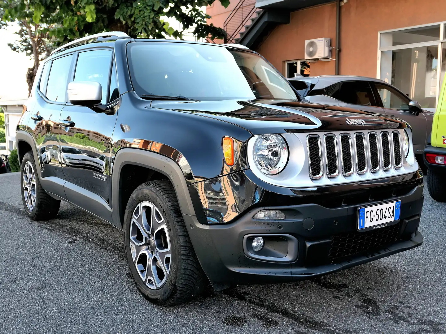 Jeep Renegade 1.4 m-air Limited 4wd 170cv AUTOMATICO unipropr. Nero - 2