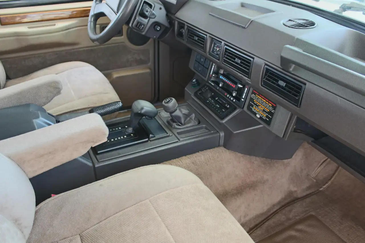 Land Rover Range Rover 3.9 V8i Vogue, foto 10