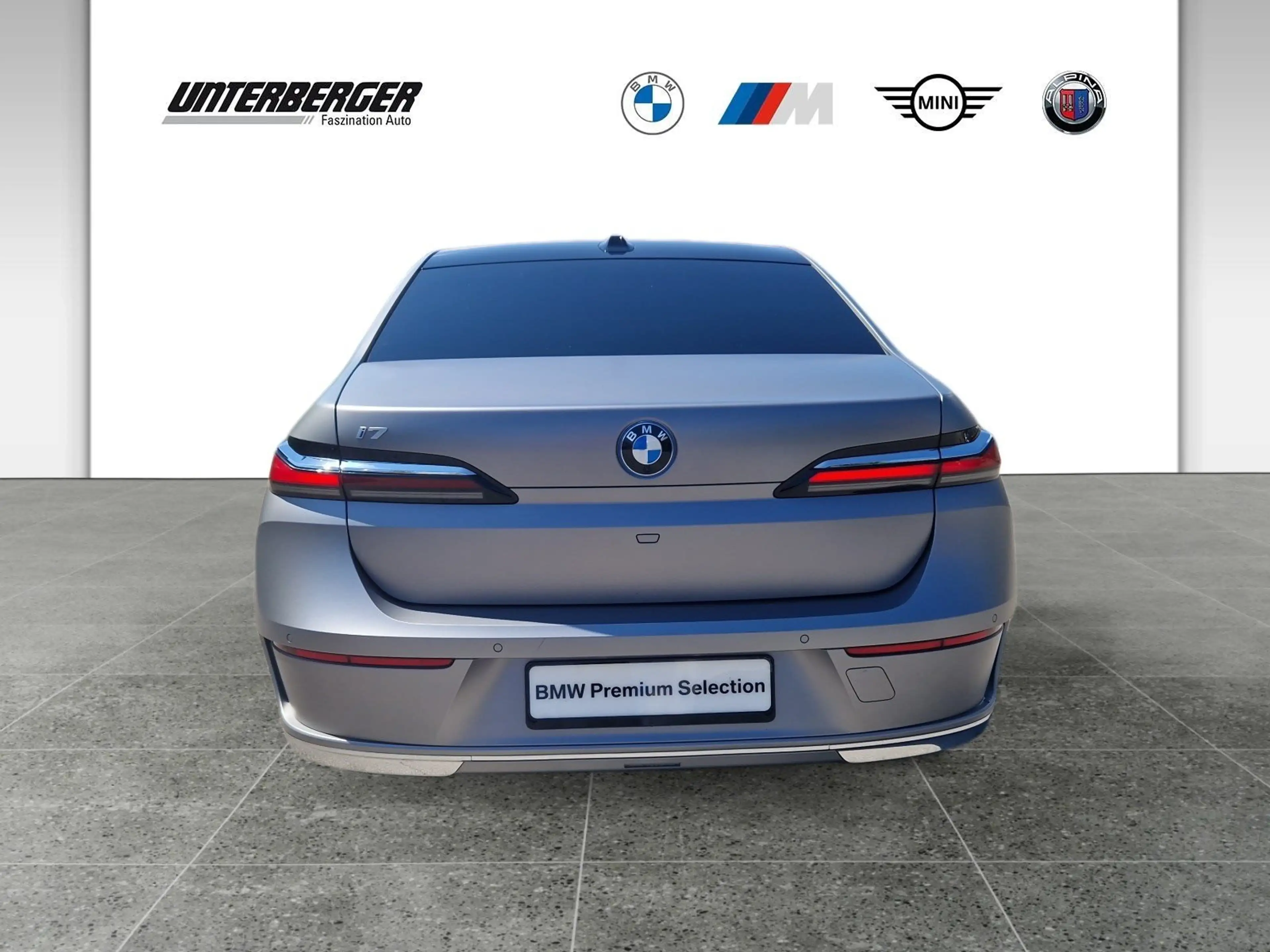 BMW i7 xDrive60 — photo 3