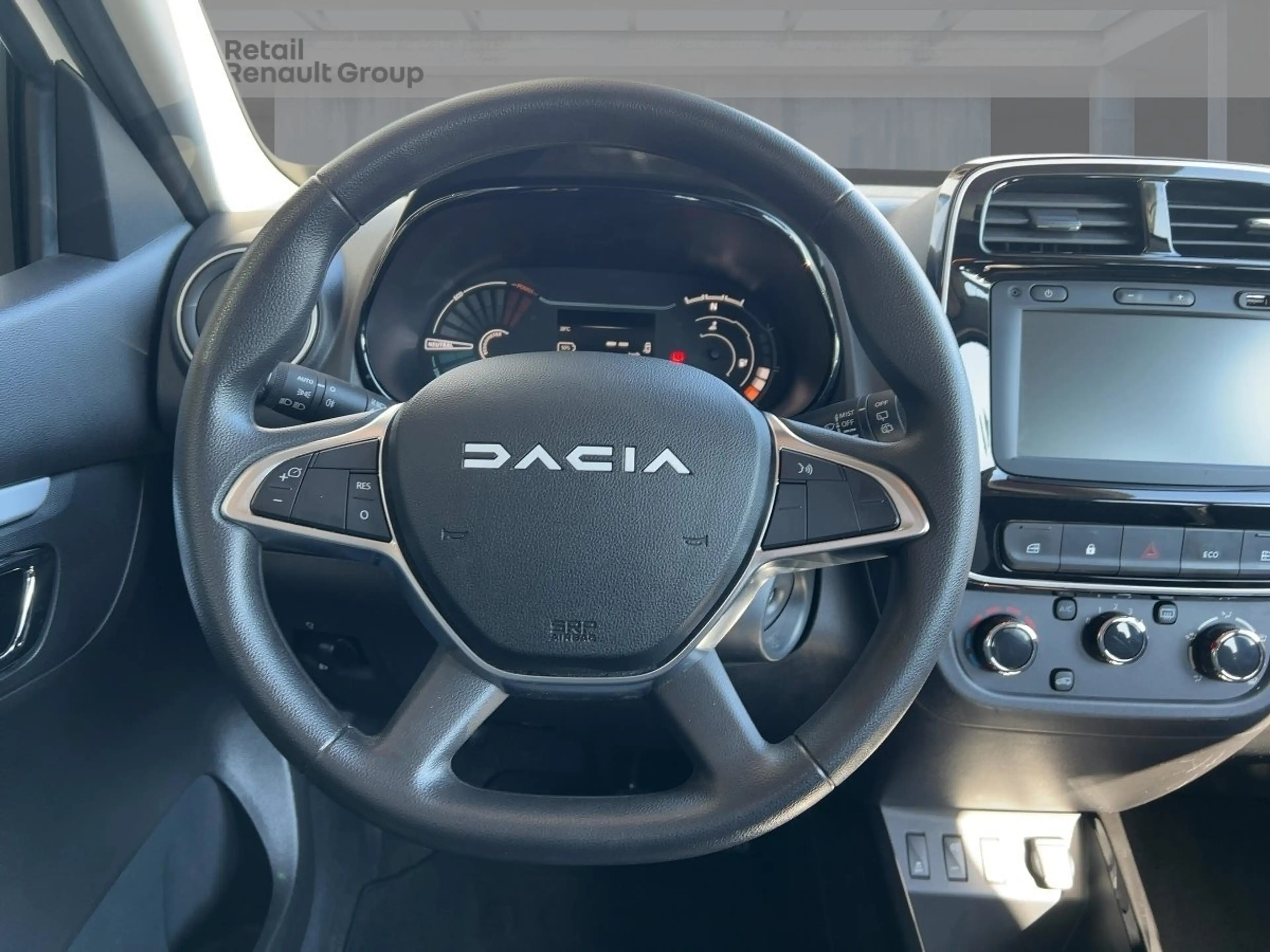 Dacia Spring Essential KLIMA LED-Tagfahrlicht ABS ESP ZV — photo 11