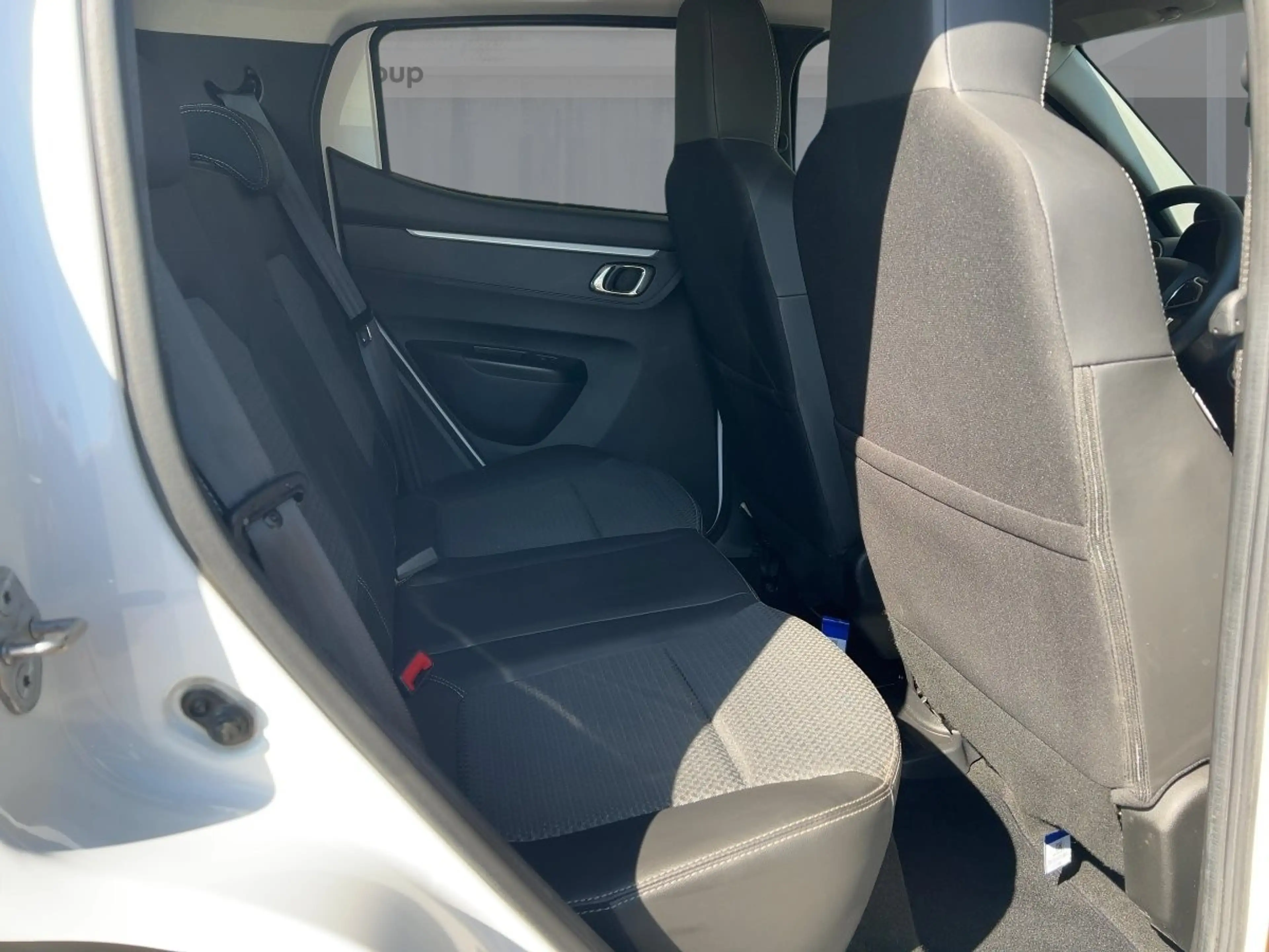 Dacia Spring Essential KLIMA LED-Tagfahrlicht ABS ESP ZV — photo 9
