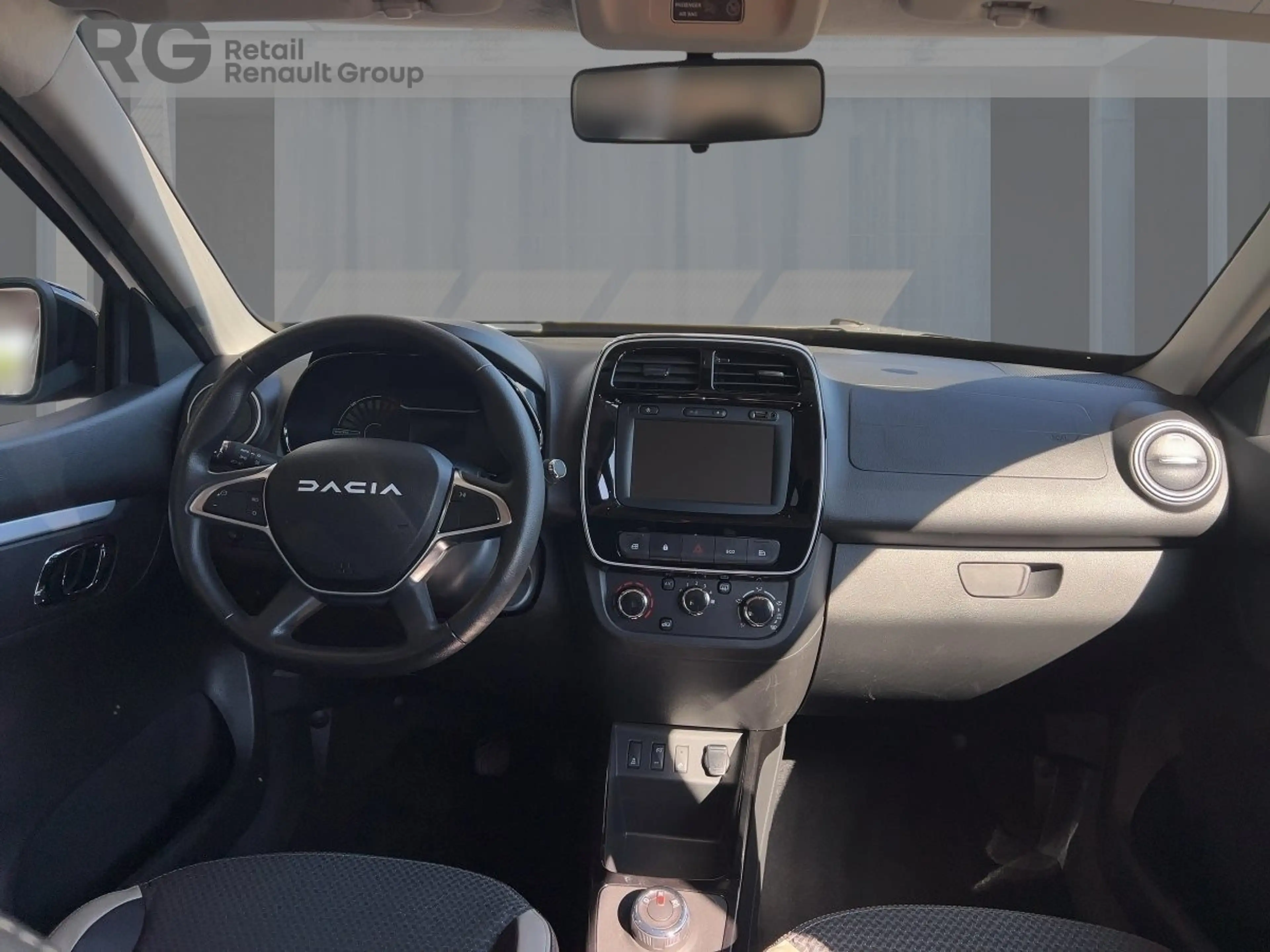 Dacia Spring Essential KLIMA LED-Tagfahrlicht ABS ESP ZV — photo 10