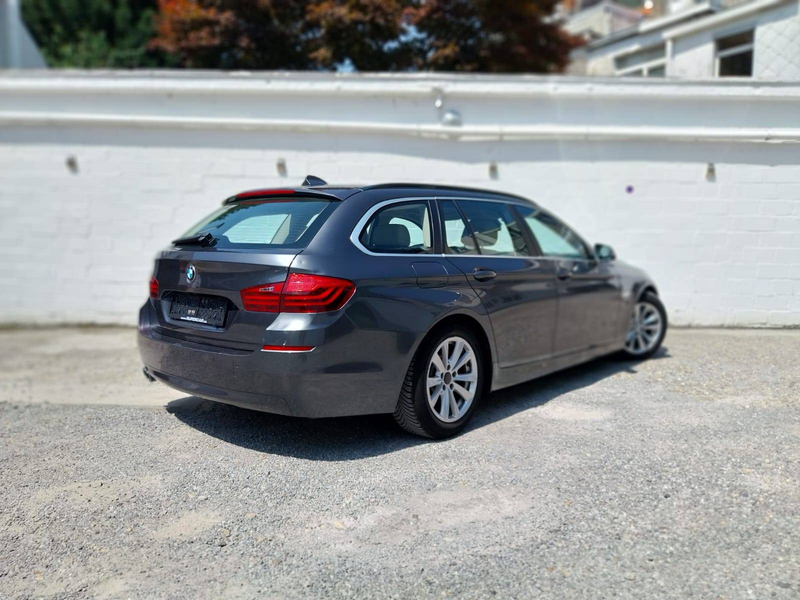 BMW 520 Touring 520 dA * CAPTEUR AV ET ARR * BLTHT * AIRCO * 250 X 60 MOIS * — photo 3