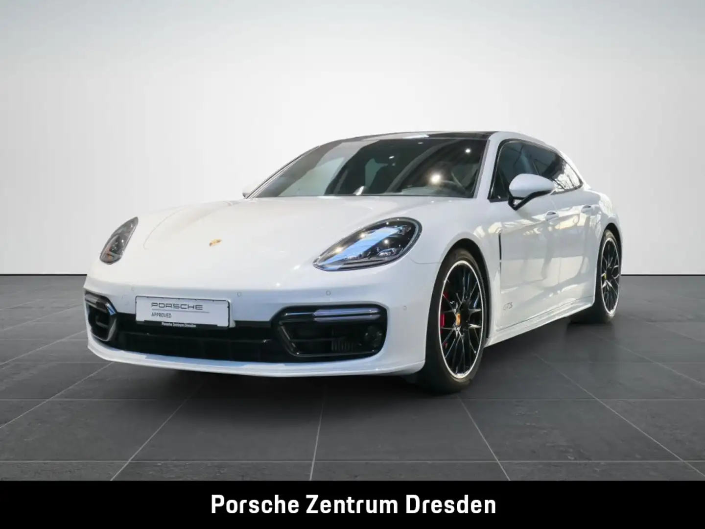 Porsche Panamera GTS Sport Turismo / PID / BOSE®/ Matrix Weiß - 1