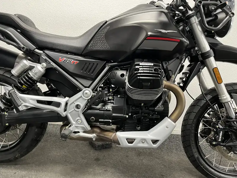 Moto Guzzi V 85 TT - foto 6