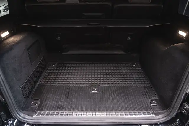 Mercedes-Benz G-Class view 16