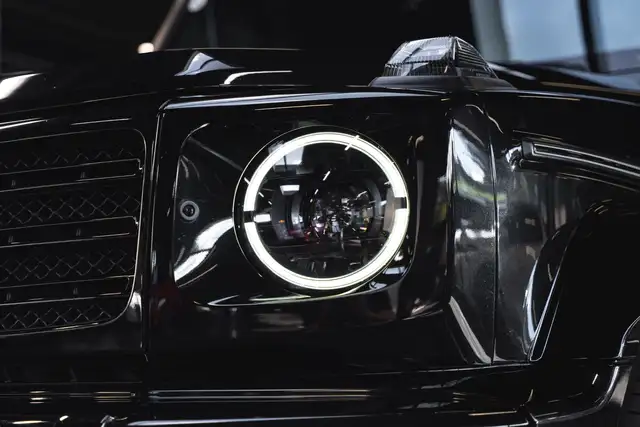 Mercedes-Benz G-Class view 5