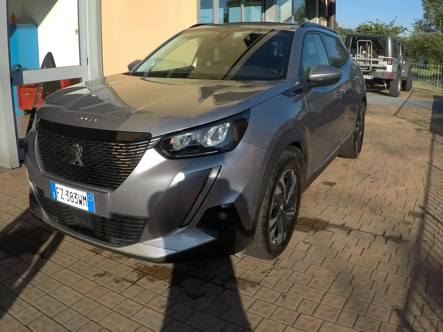 Peugeot 2008 2008 II 2020 1.5 bluehdi Allure Navi Pack s Grijs - 1