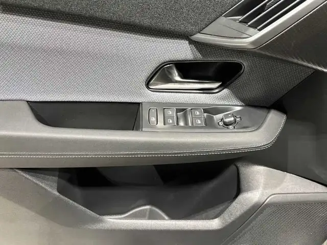 Opel Grandland view 10