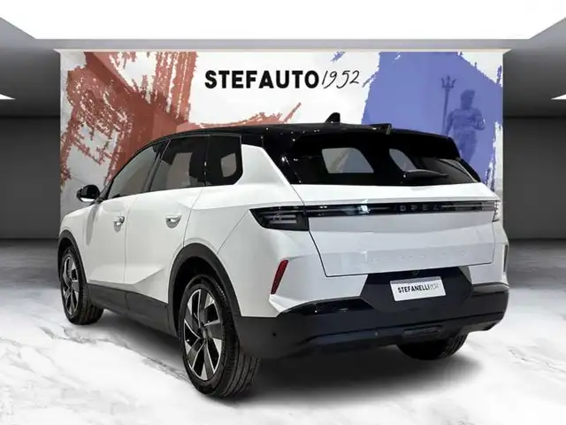 Opel Grandland view 5
