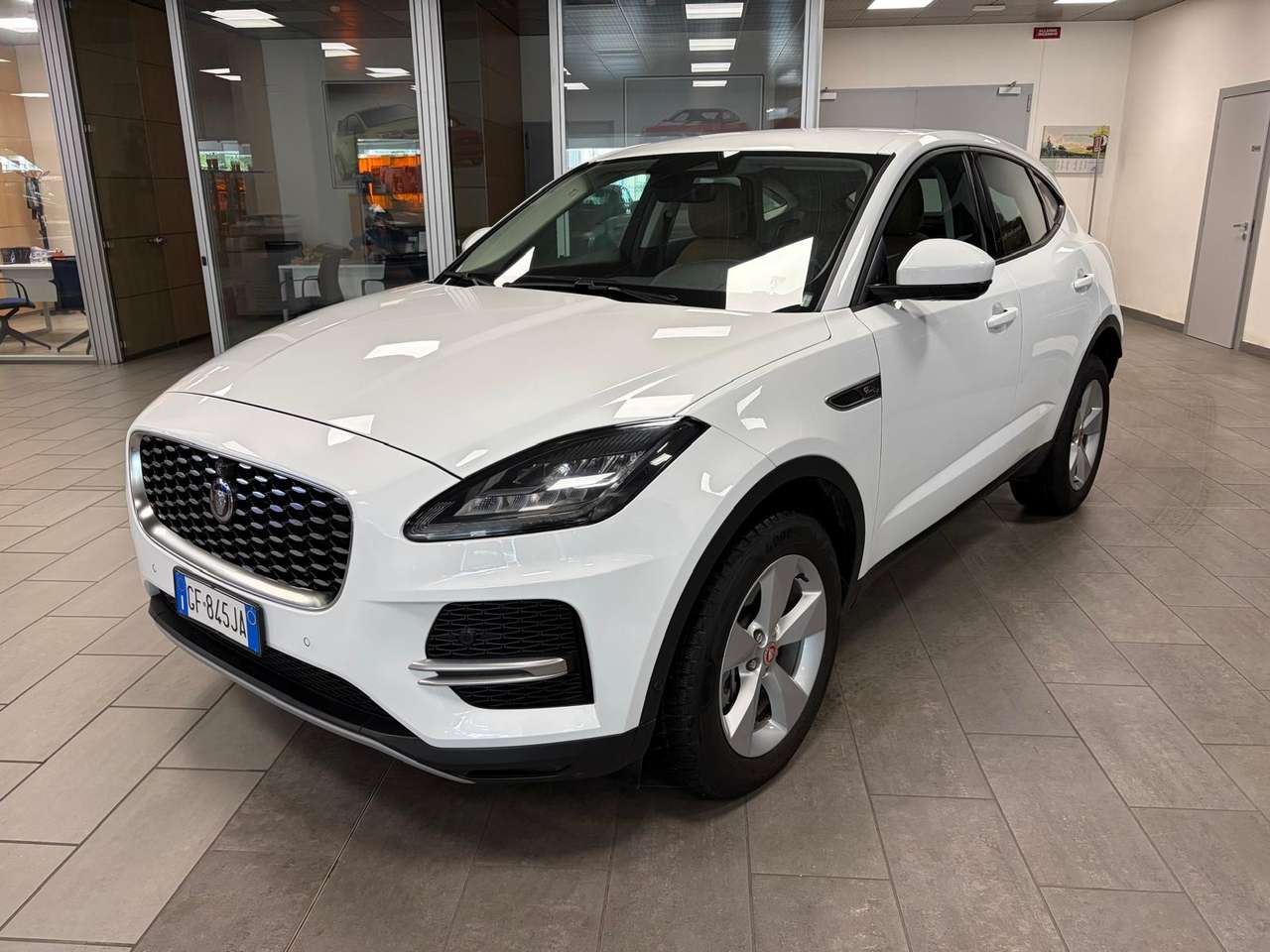 Jaguar E-Pace 2.0 diesel/ibrido 163cv. 4x4   S  , Cambio Aut. , AUTOCARRO 5 POSTI , GARANZIA JAGUAR  APPROVED  24  MESI , IVA COMPRESA