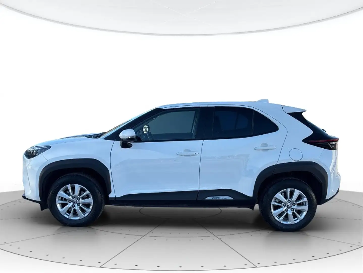 Toyota Yaris Cross 1.5h Active fwd 116cv e-cvt Bianco - 2