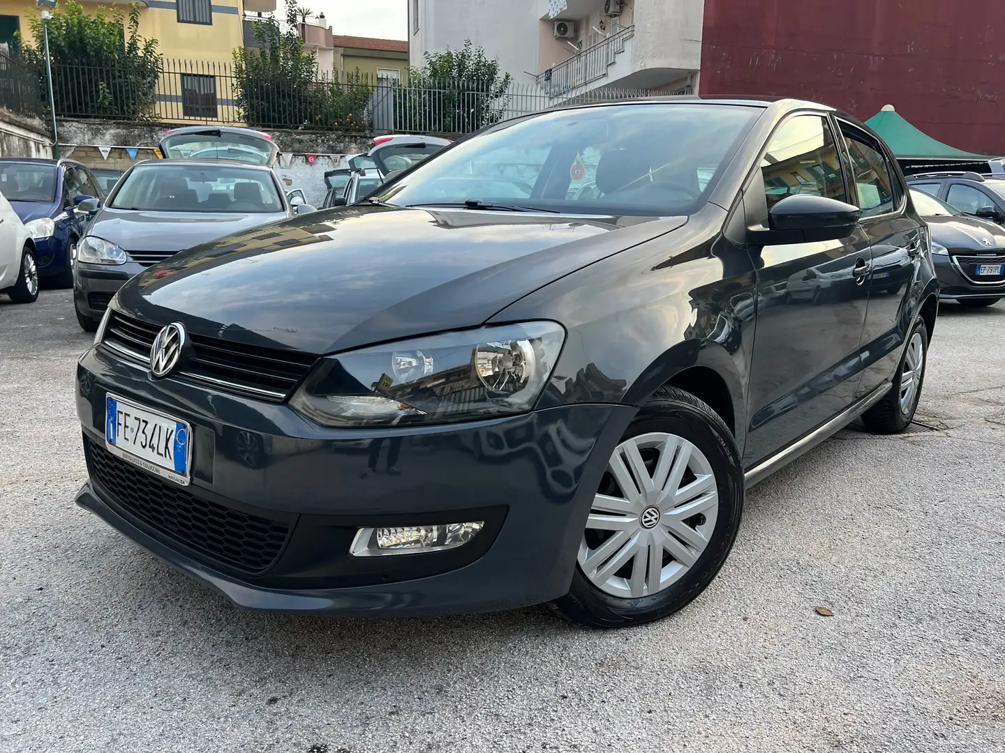 Volkswagen Polo Polo V 2014 5p 1.0 mpi Trendline 60cv Grau - 1