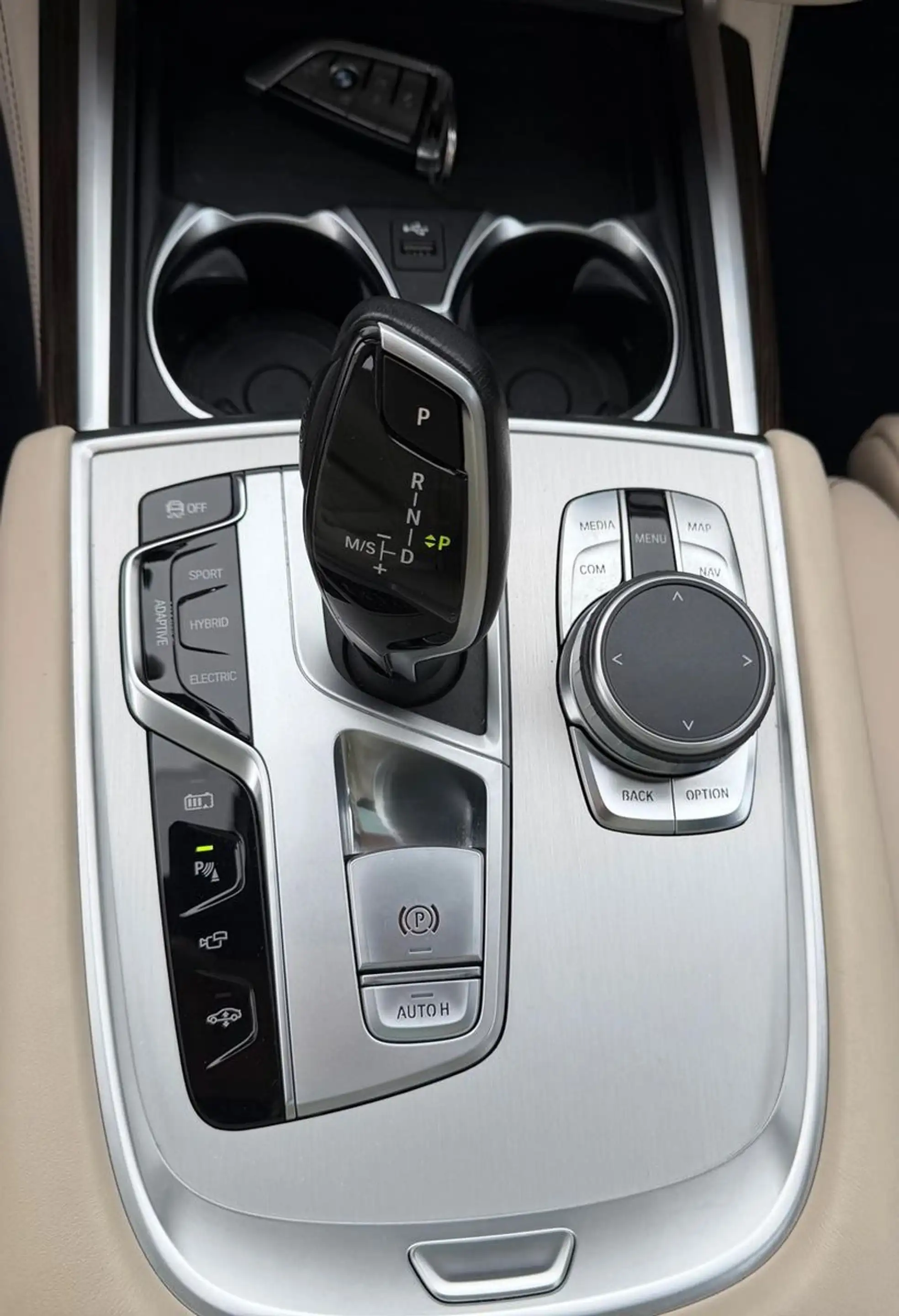 BMW 745 e LASER°INDIVIDUAL°MEMORY°HUD°LEDER°ELSSD°SH! — photo 15