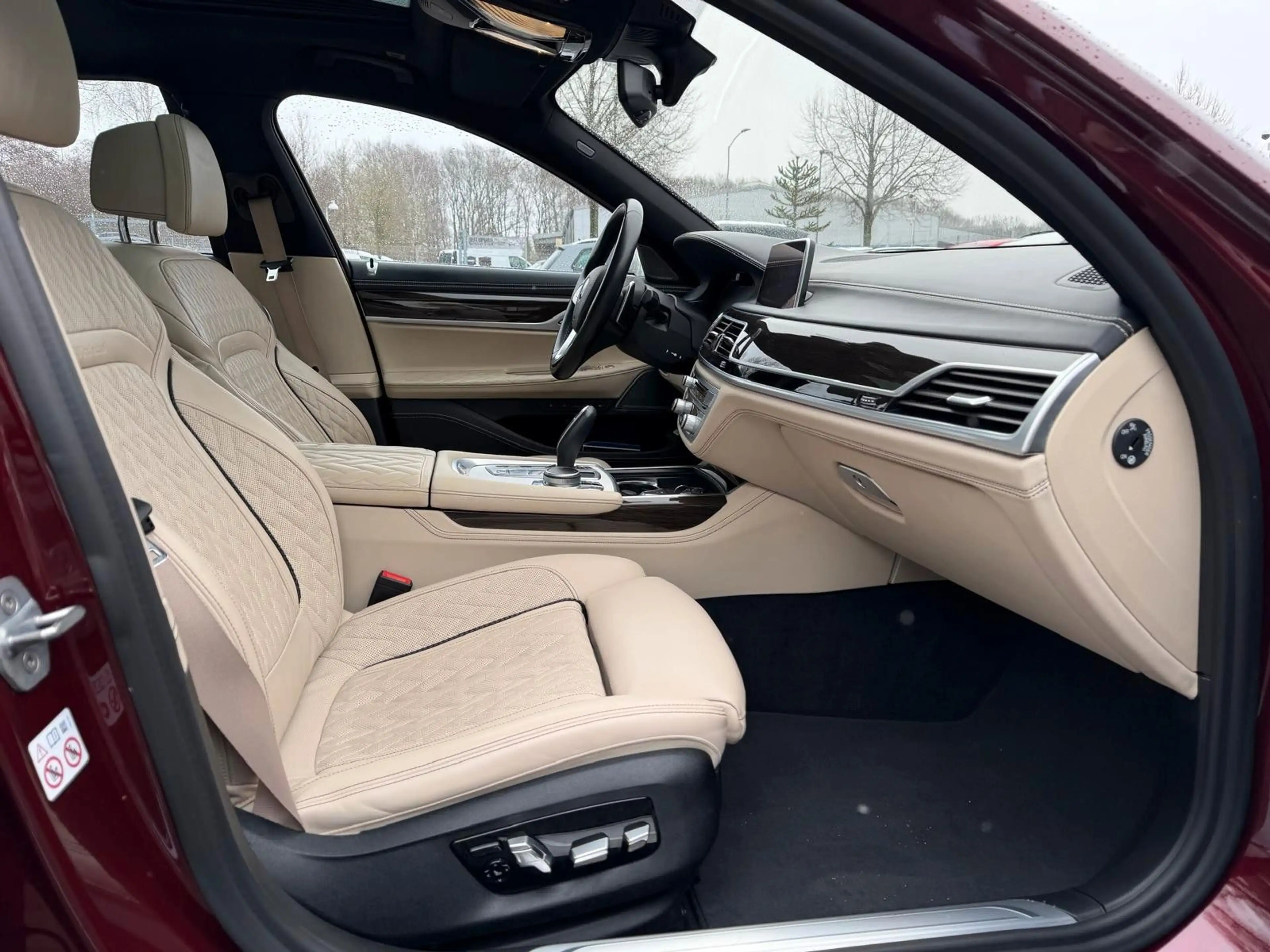 BMW 745 e LASER°INDIVIDUAL°MEMORY°HUD°LEDER°ELSSD°SH! — photo 10