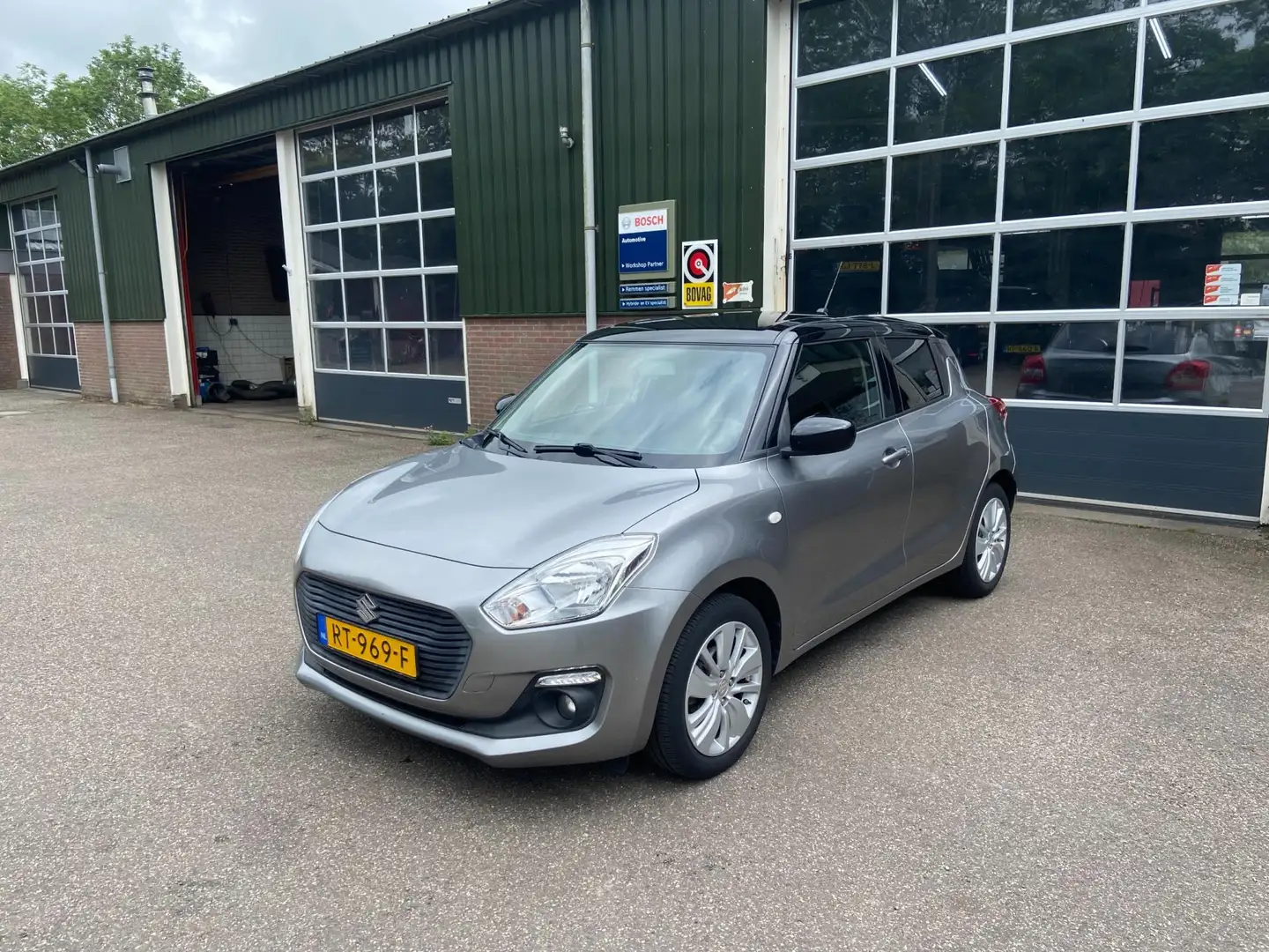 Suzuki Swift 1.2 Select / Apple carplay / Android auto / Achter Grijs - 2