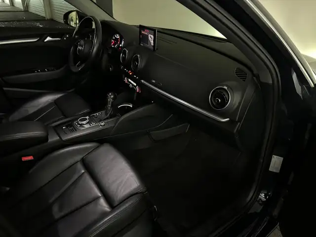Audi A3 view 25