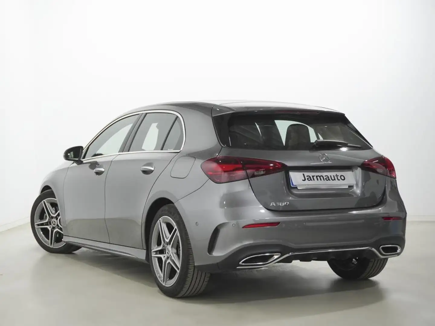 Mercedes-Benz A 180 Progressive Line Advanced 7G-DCT Gris - 2