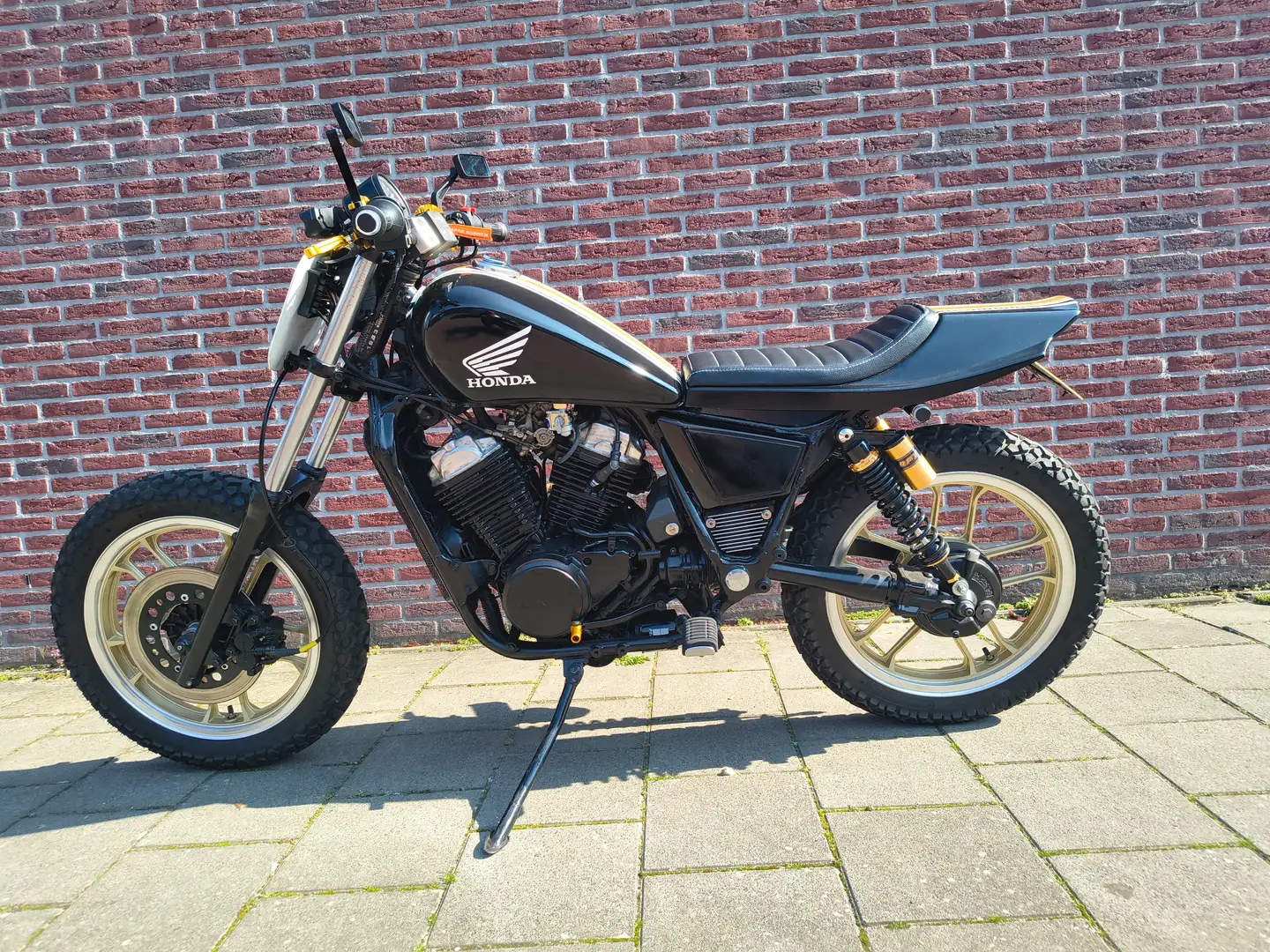 Honda VT 500 Hooligan Flat Tracker Negro - 2