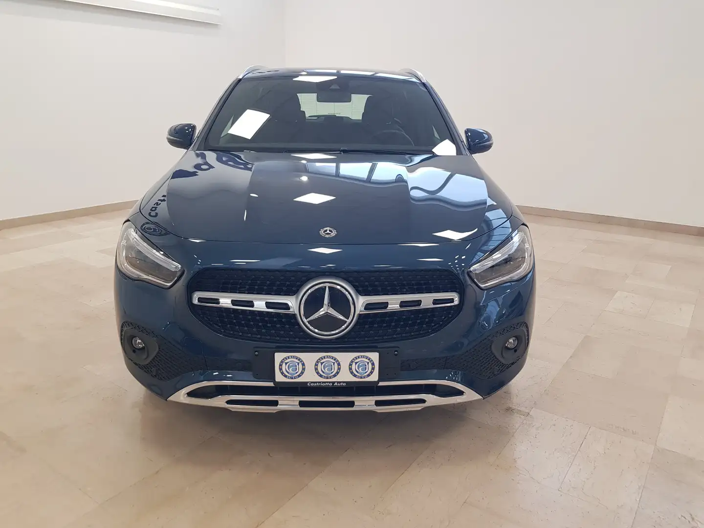 Mercedes-Benz GLA 200 d Sport auto Blu/Azzurro - 2