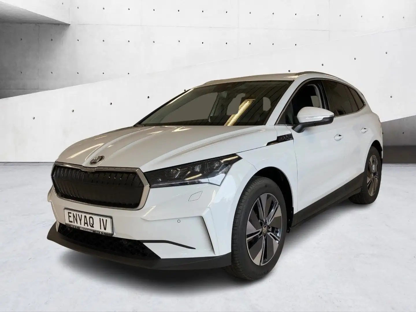 Skoda Enyaq 85 82 kWh Batterie 210 kW AHK SHZ R-KAM Weiß - 2