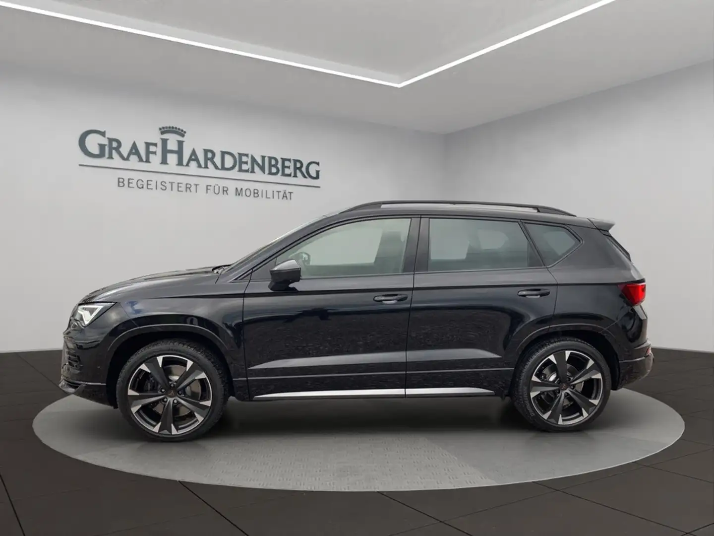 CUPRA Ateca DSG 2.0 TSI 221 kW 7-Gang 4Drive / AHK / NAVI Černá - 2