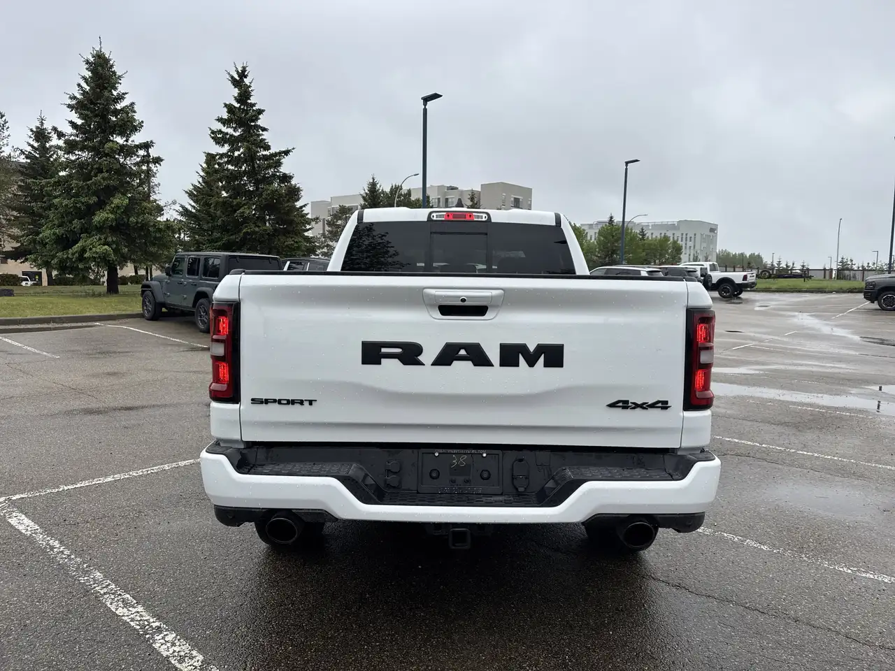 RAM 1500 снимка RAM 1500