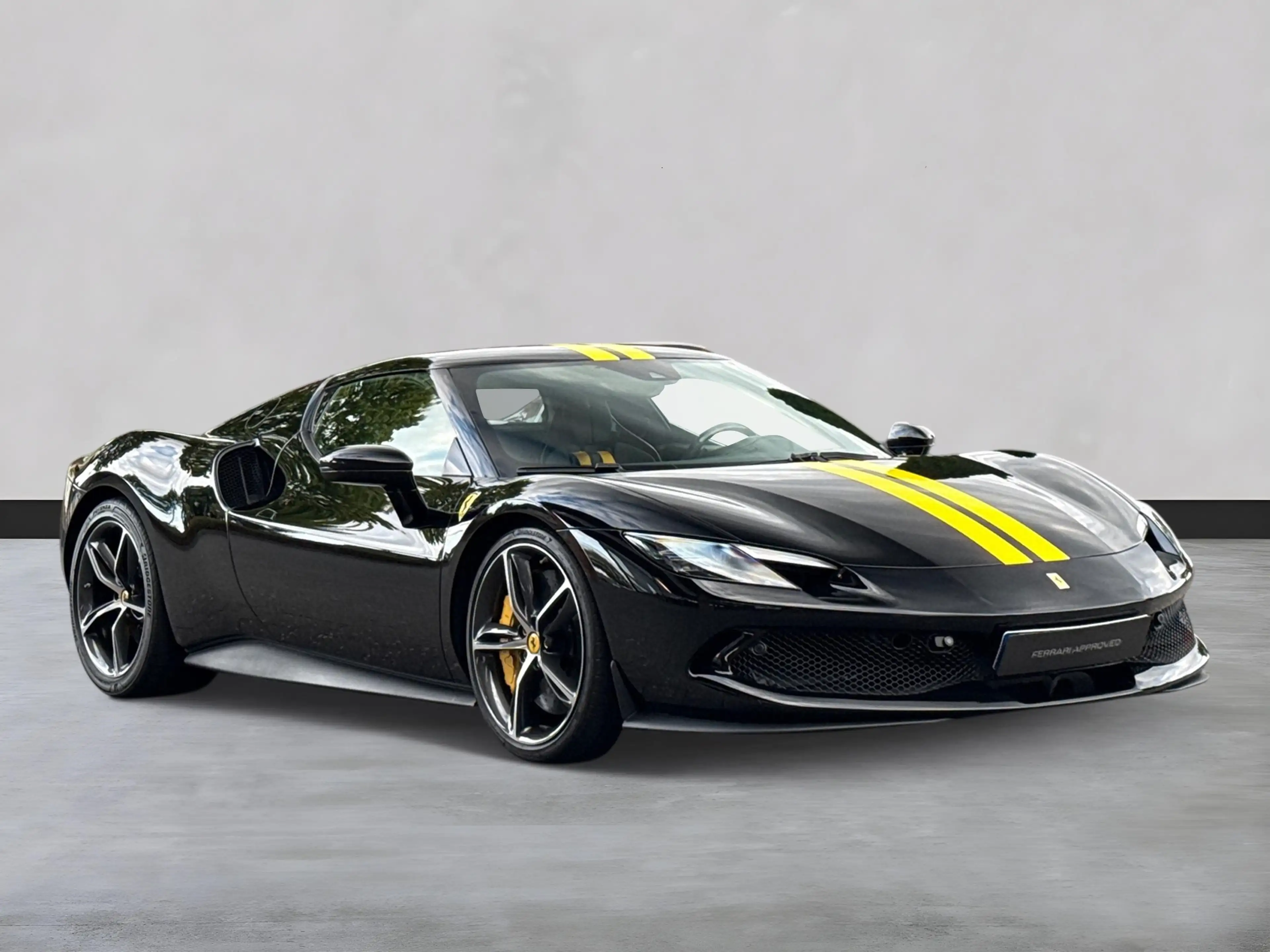 Ferrari 296 GTB *Embleme*Navi*PDC*Klima*Leder* — photo 5