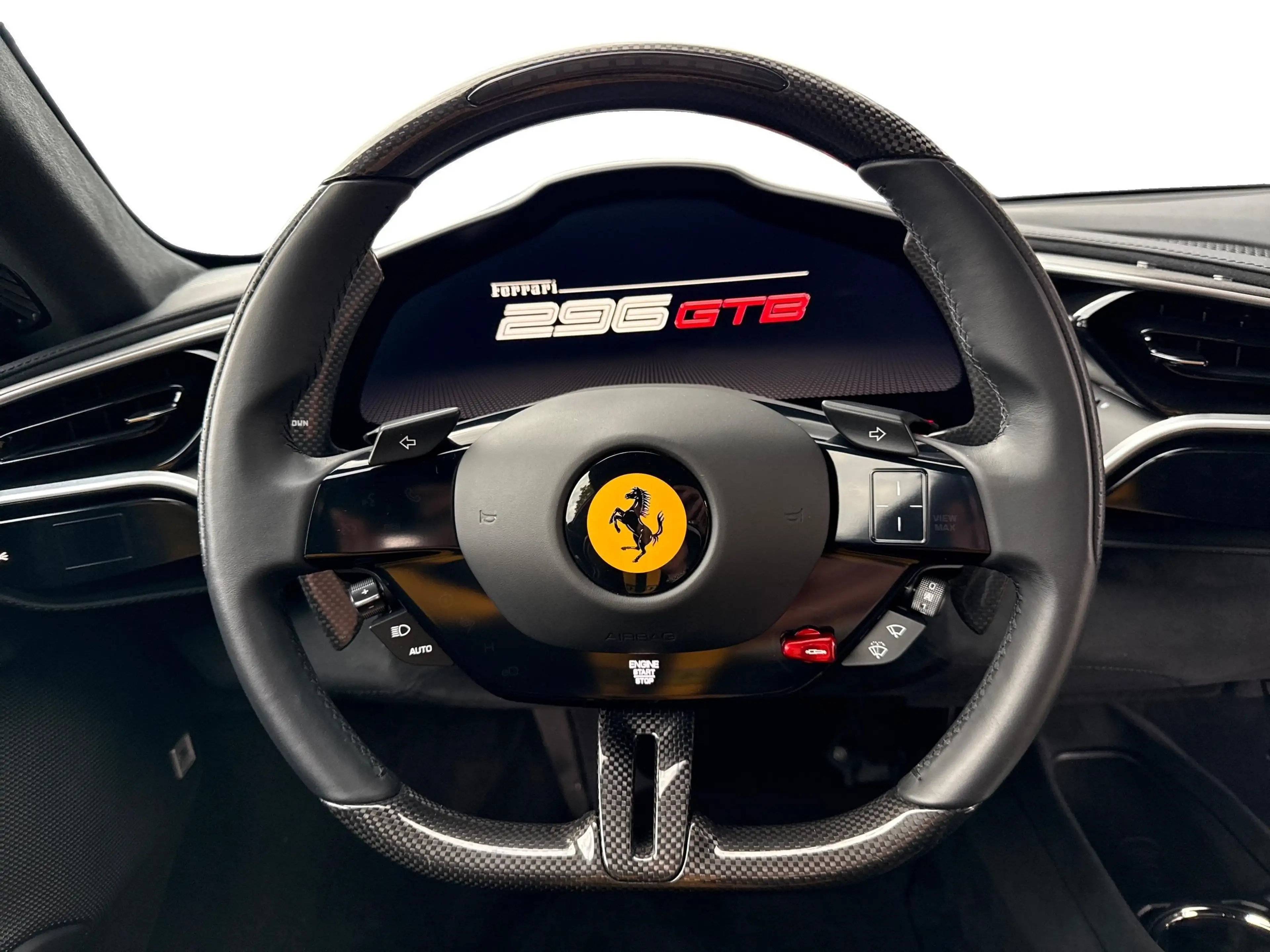 Ferrari 296 GTB *Embleme*Navi*PDC*Klima*Leder* — photo 14