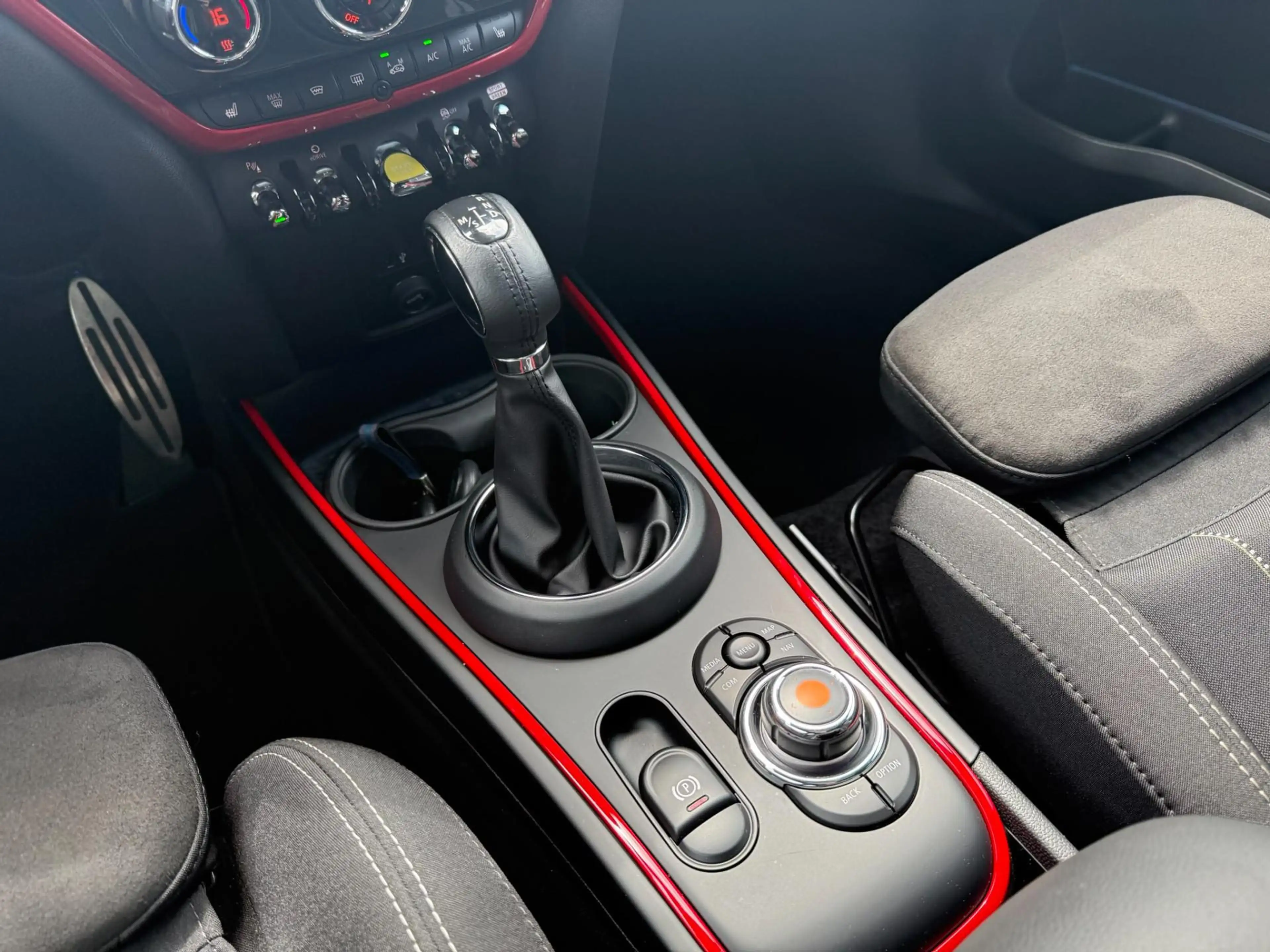 MINI Cooper SE Countryman 1.5 ALL4 | 2E EIGENAAR | 3/6/12MND GARANTIE | PANO — photo 28