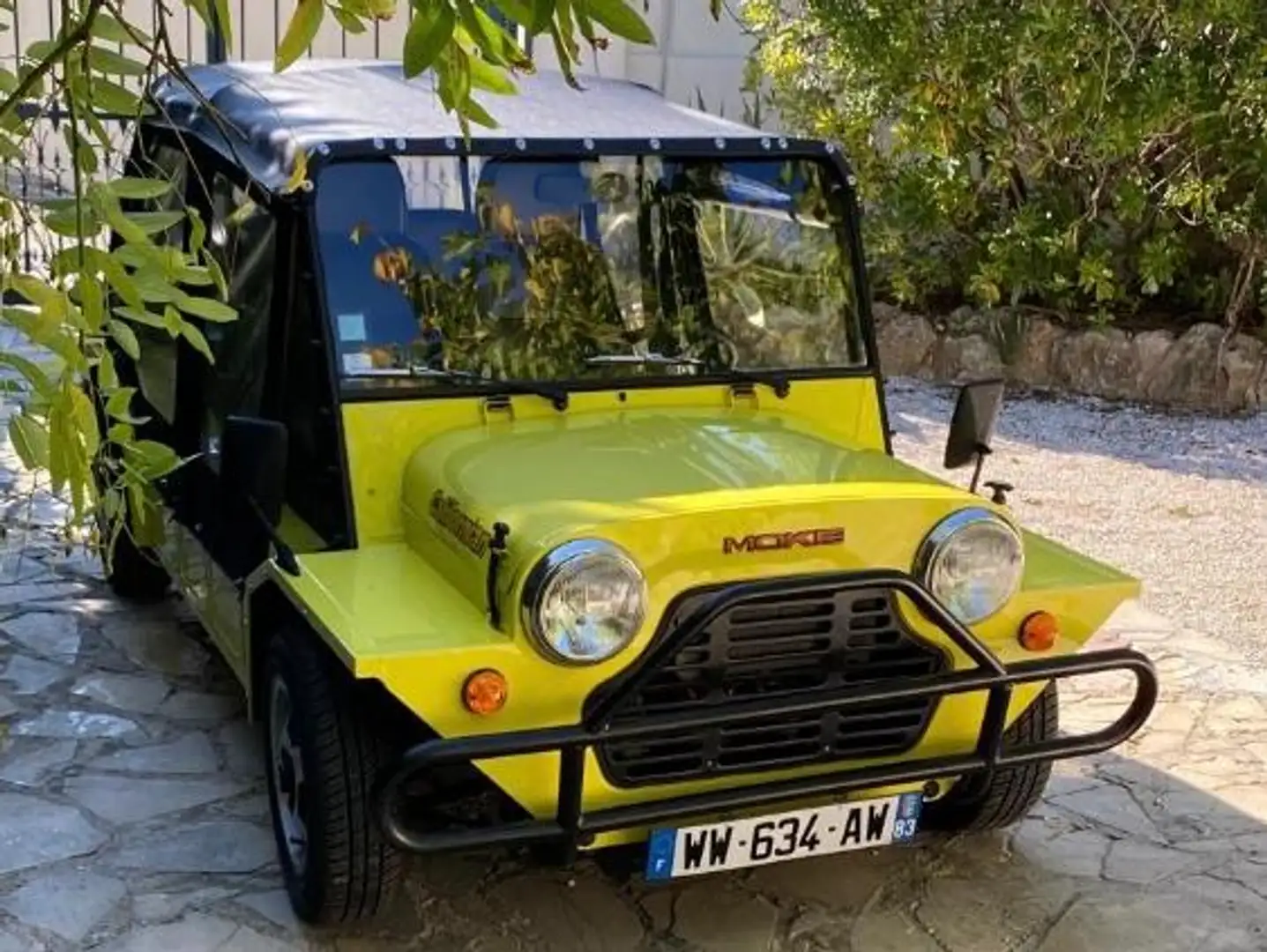 Austin Mini Moke Californian Amarillo - 1