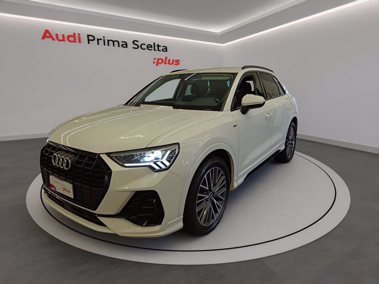 Audi Q3 35 2.0 tdi s line edition s-tronic