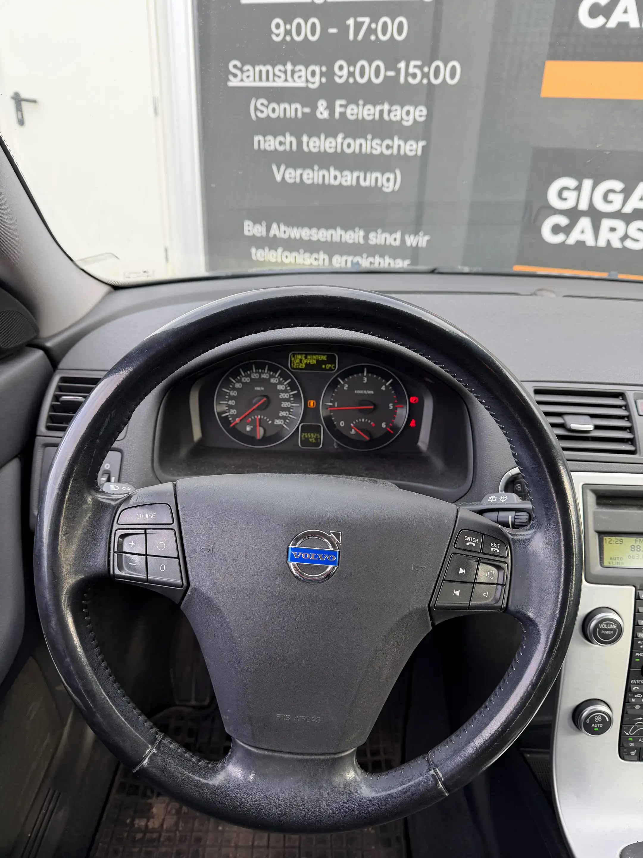 Volvo V50 D3 Momentum — photo 7