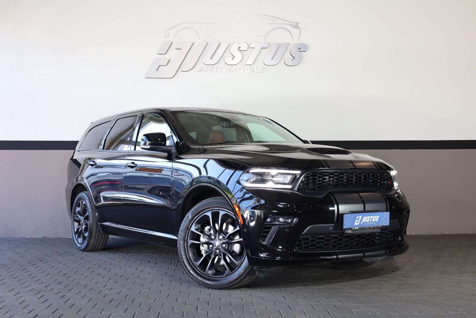 Second hand Dodge Durango 5.7