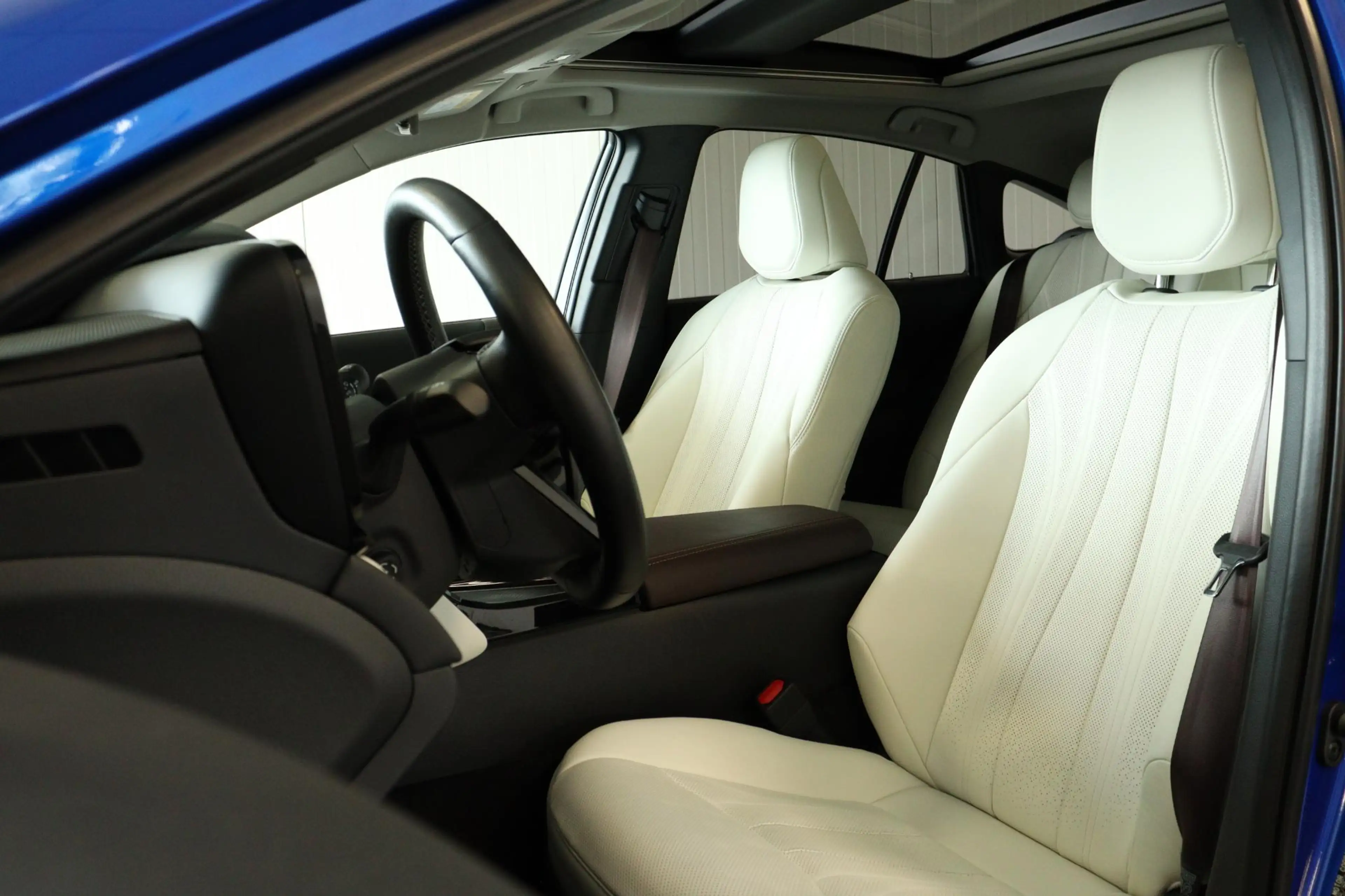 Toyota Mirai Prestige, Panoramadak, Leder — photo 3