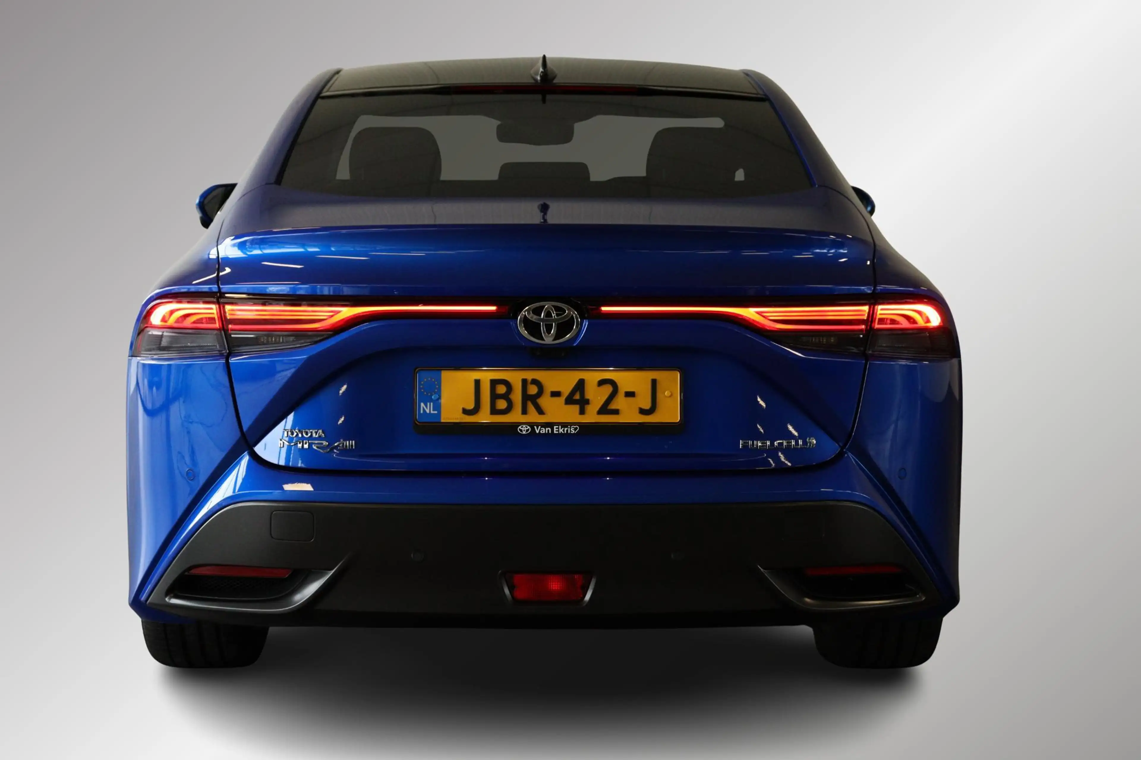 Toyota Mirai Prestige, Panoramadak, Leder — photo 9