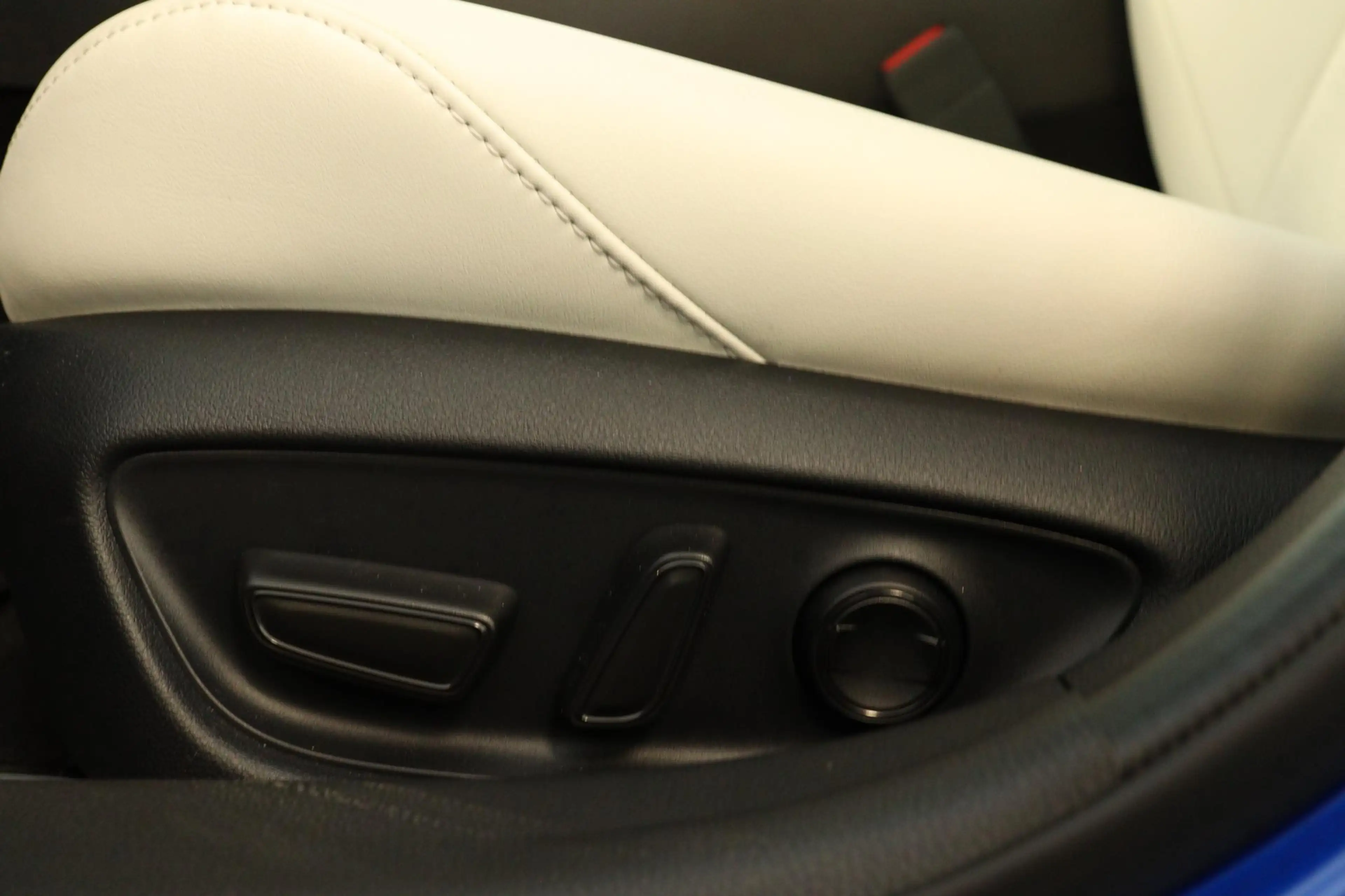Toyota Mirai Prestige, Panoramadak, Leder — photo 12