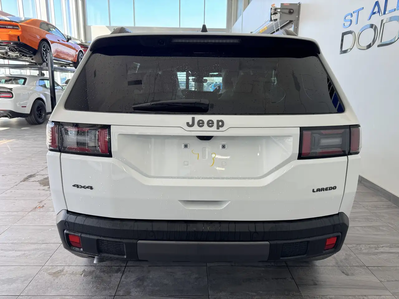 Jeep Cherokee снимка Jeep Cherokee