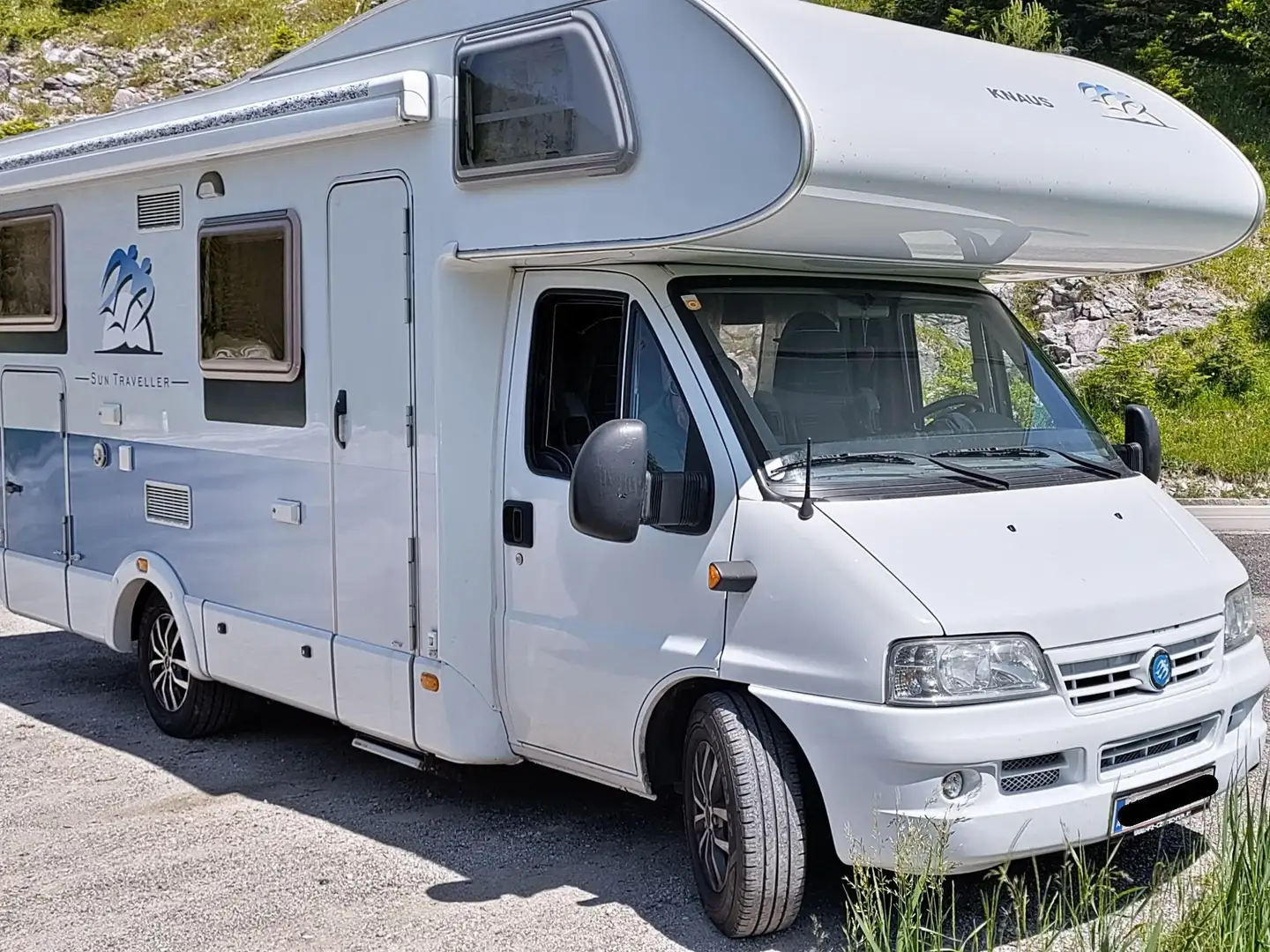Fiat Ducato Wohnmobil Knaus SunTraveller 658LG Weiß - 1