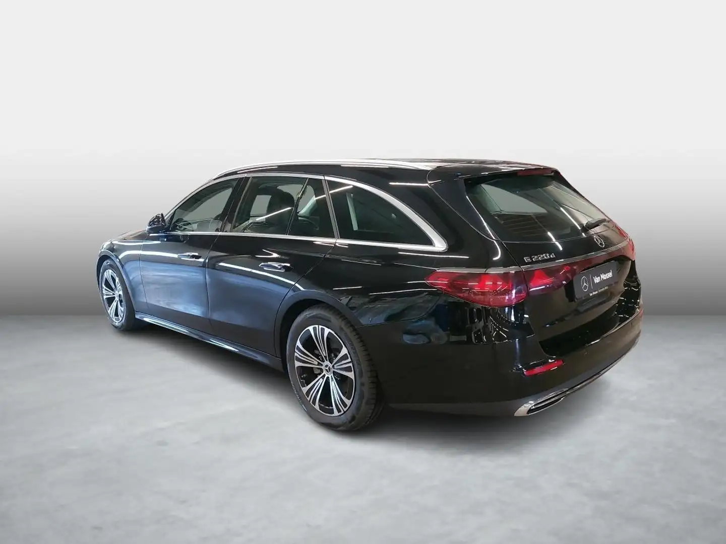 Mercedes-Benz E 220 Break E d Avantgarde DISTRONIC - KEYLESS GO - BLIS Zwart - 2
