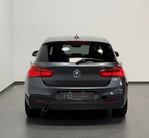 BMW 1 Series view 6